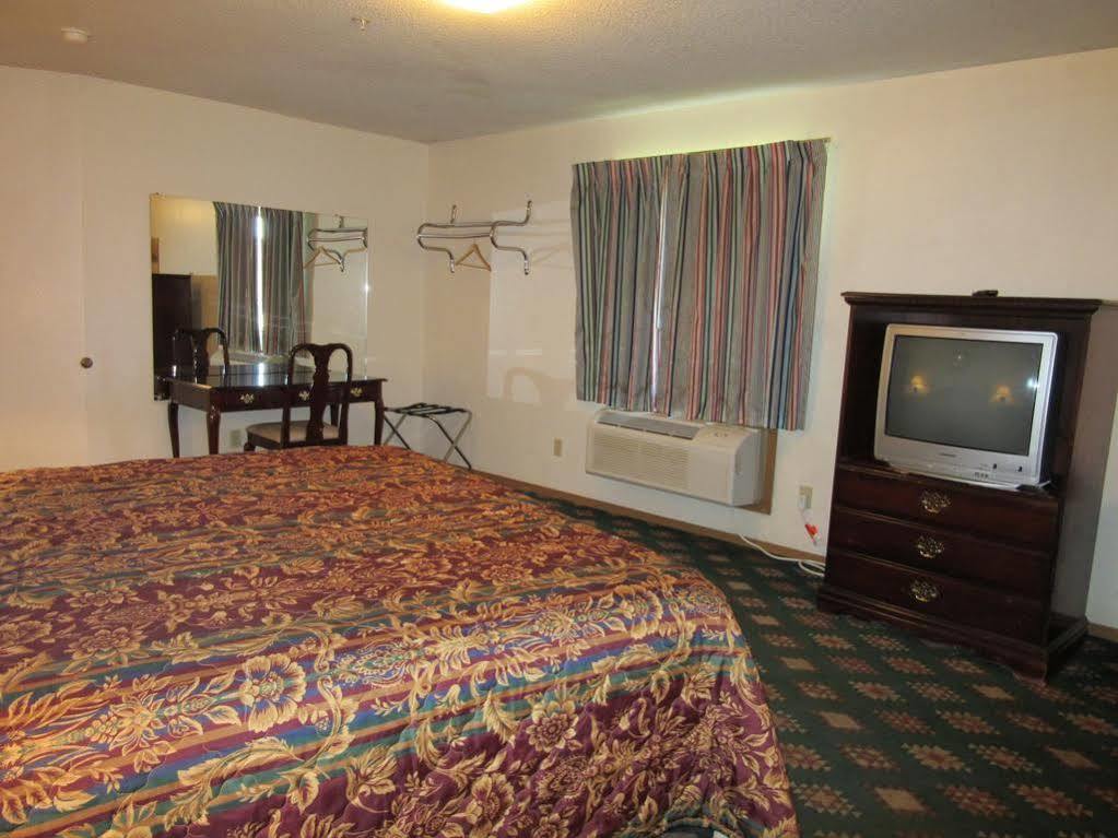 Western Holiday Motel 위치토 외부 사진
